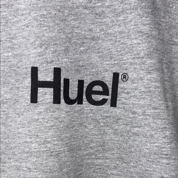 Gray Short Sleeve Tee with Minimalist Design - Picture 4 of 5